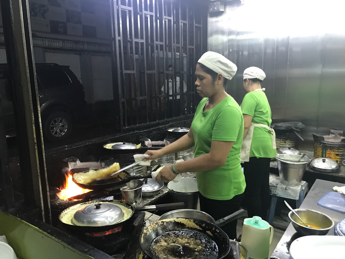 noite em ho chi minh : comida tradicional
