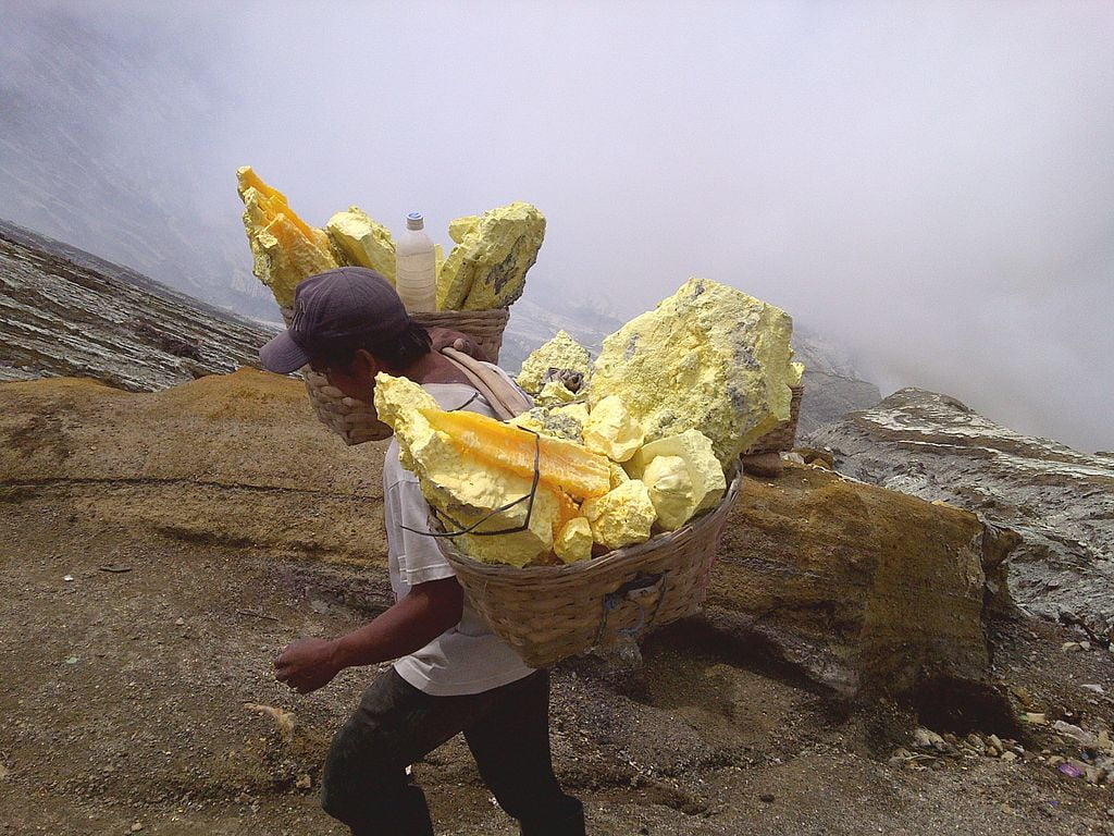 monte bromo e ijen_extrativistas de enxofre