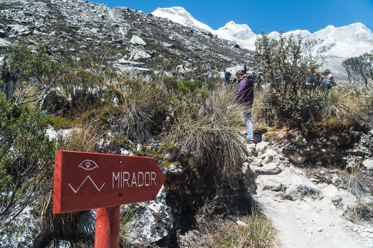Laguna Parón Huaraz Peru - trilha para o mirante