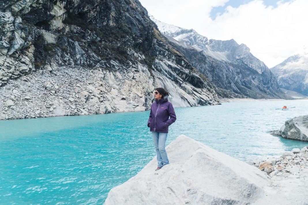 Laguna Parón Huaraz Peru - Pose para aa foto