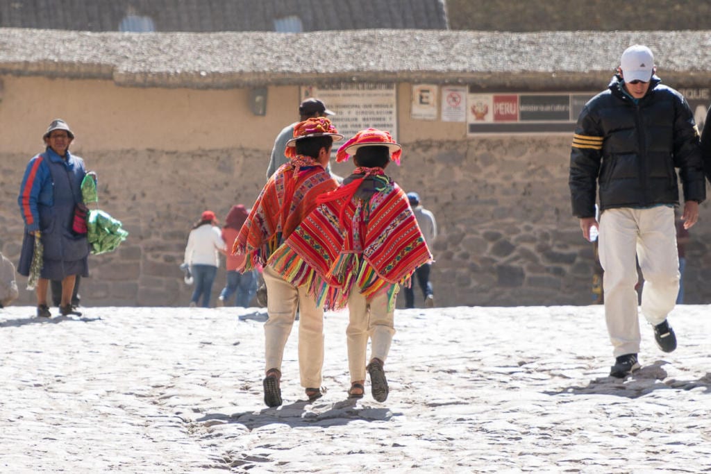 Ollantaytambo Peru - Crianças
