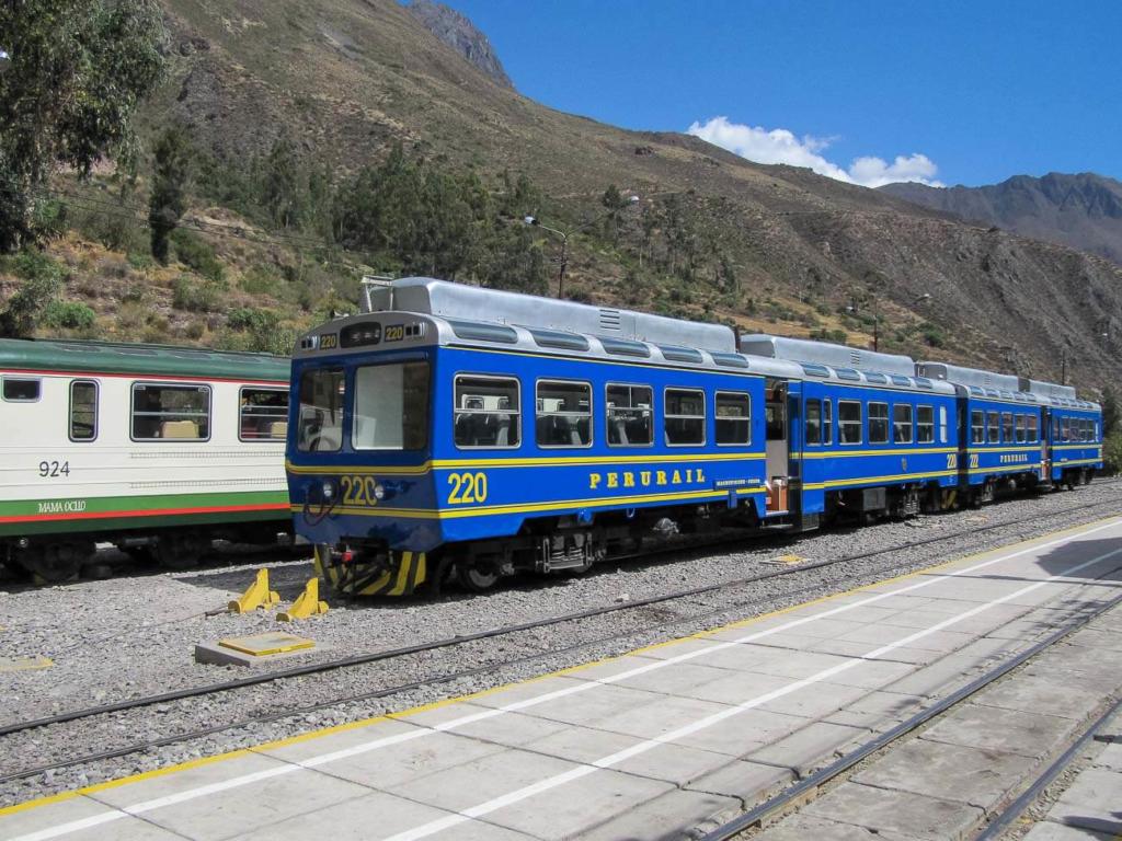 Ollantaytambo Peru - Trem