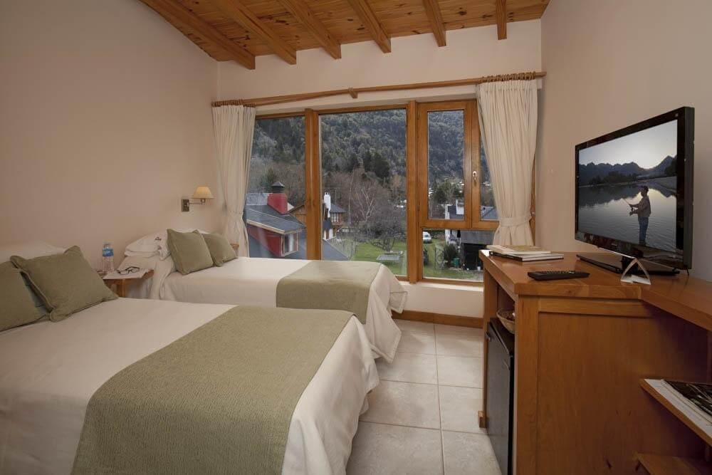 Foto do quarto do hotel - Rota dos Sete Lagos