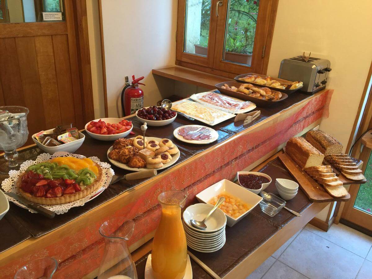 Foto da mesa do café da manhã - San Martin de Los Andes Argentina
