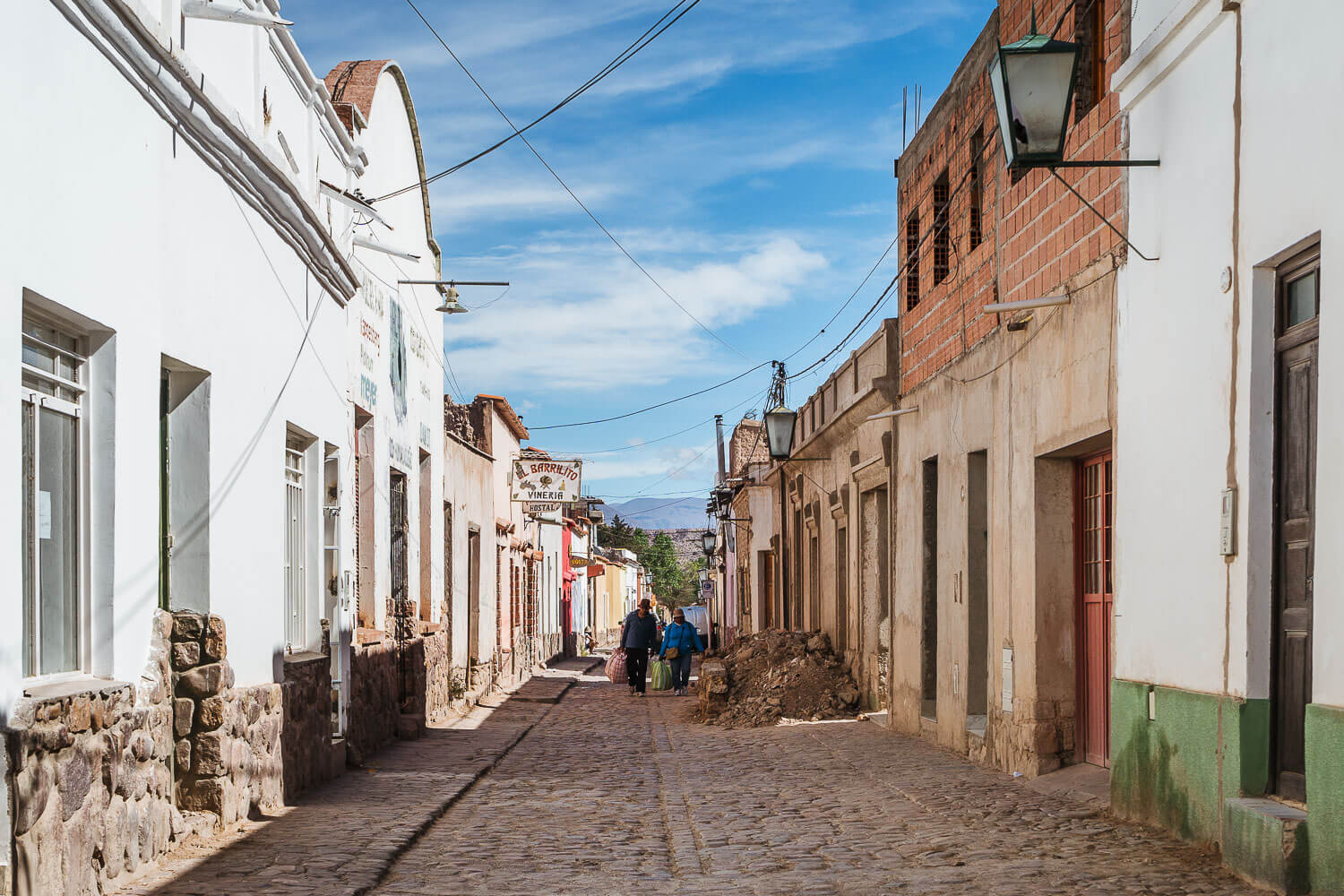 Quebrada de Humahuaca e Cerro de 14 colores - Cidade
