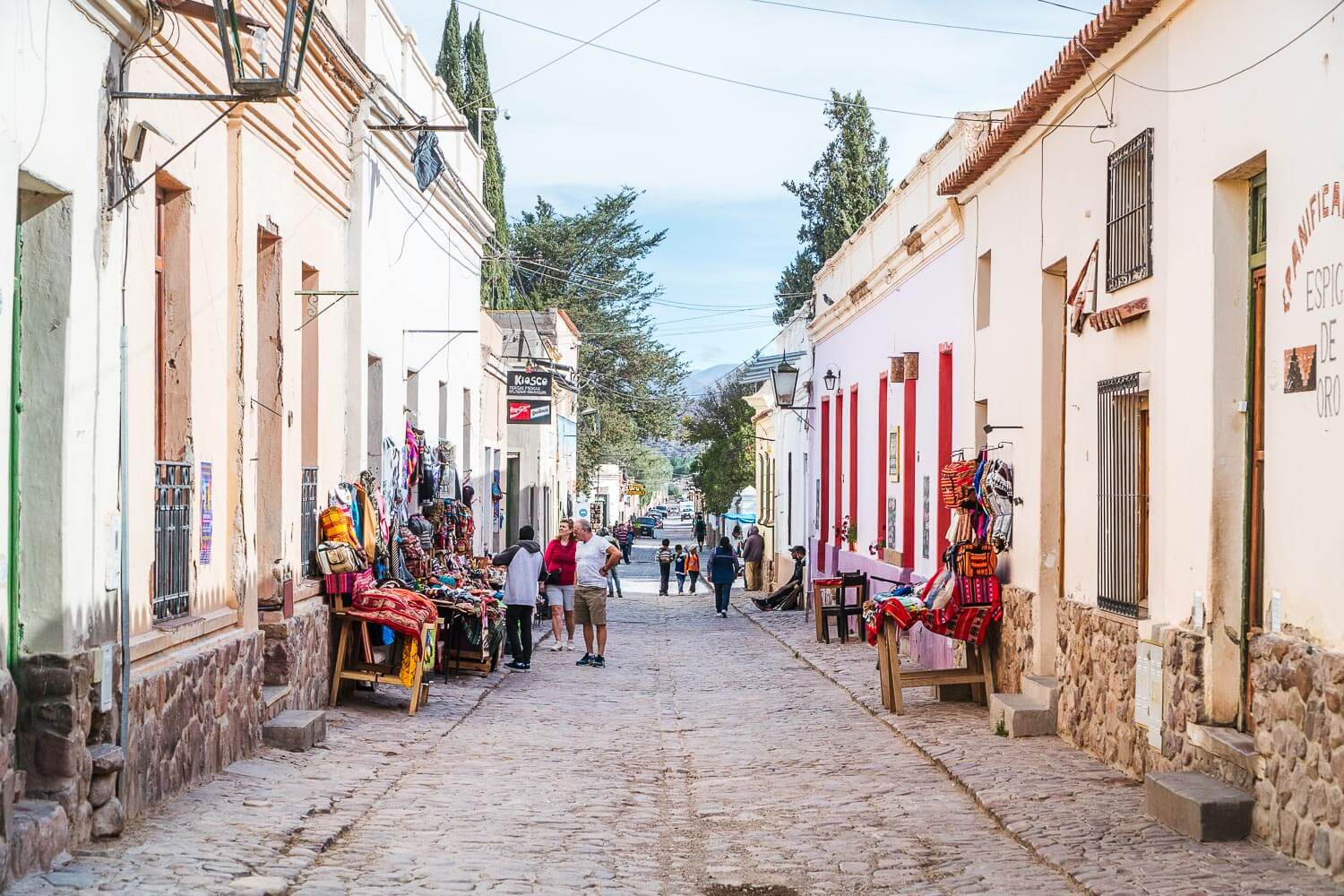 Quebrada de Humahuaca e Cerro de 14 colores - Cidade comércio
