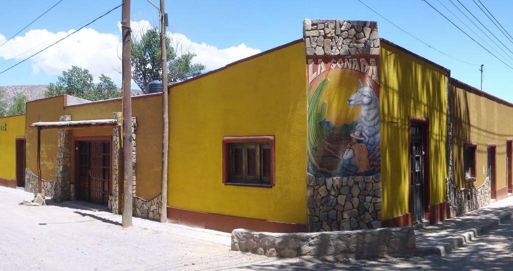 Quebrada de Humahuaca e Cerro de 14 colores - Hostal La Soñada.