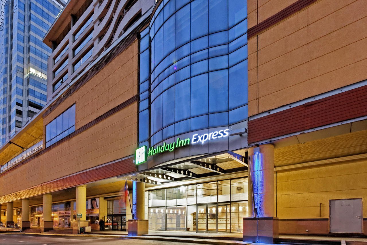 O que fazer em Puerto Varas - Fachada Holliday Inn