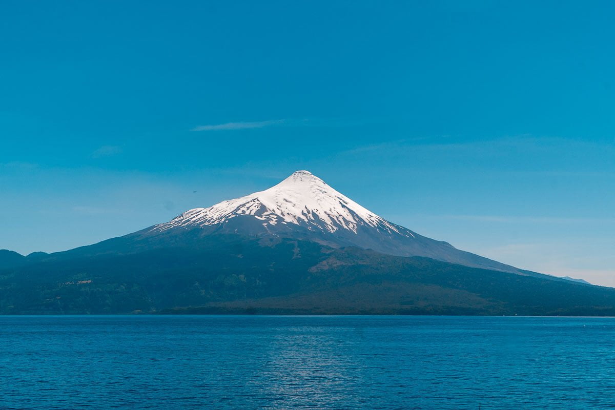 O que fazer em Puerto Varas - Lago aos pés do vulcão osorno
