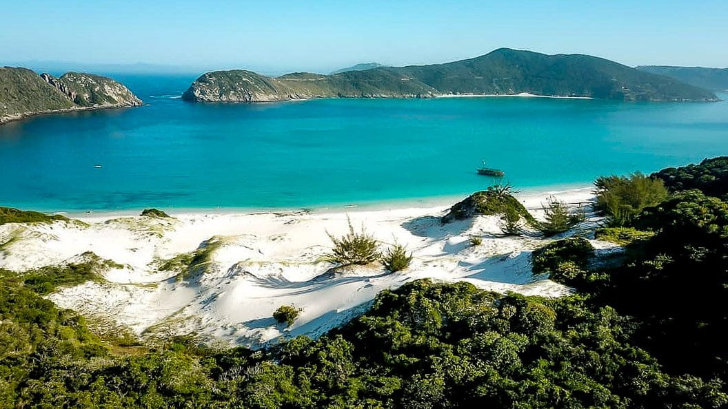 Passeio de barco em Arraial do Cabo - Praia do farol