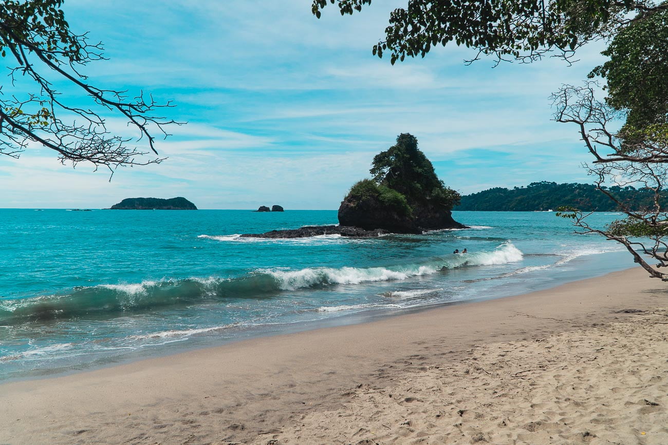 O que fazer em Manoel Antonio na Costa Rica - Playa Espadilla Sur