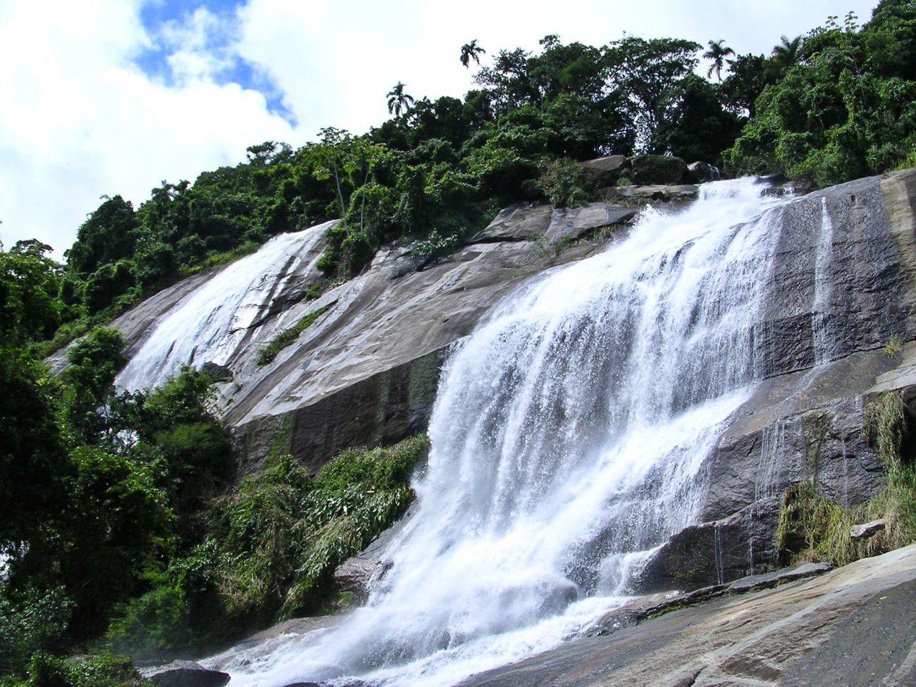 O que fazer em Ubatuba: Cachoeira Água Branca