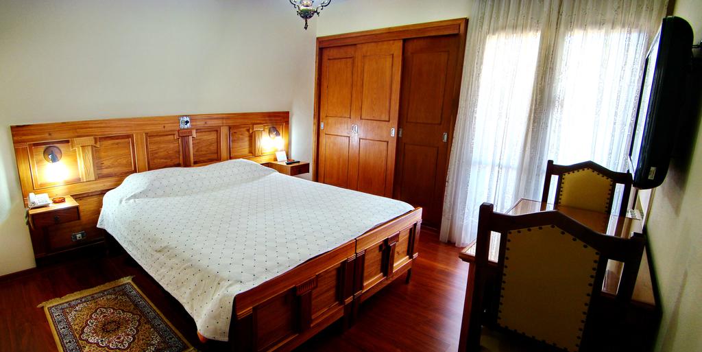 Hoteis e pousadas no centro de Campos do Jordão: Hotel Sagres