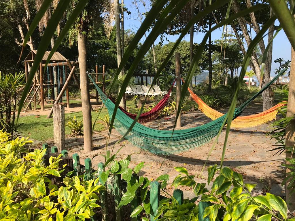 Redes em um jardim ao ar livre