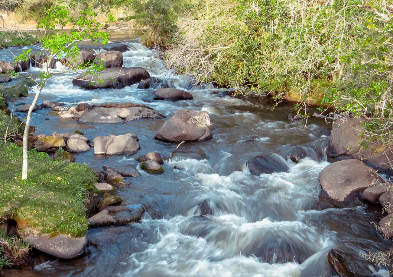 Corredeiras da Cachoeira do Salto em Extrema MG