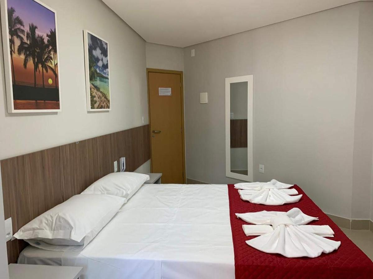 Quarto de casal amplo em pousada em Maceió