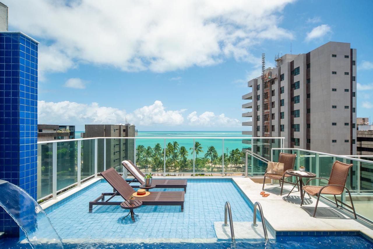 Piscina na cobertura em hotel em Maceio