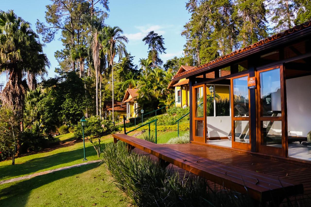 Hotel em área cercada pela natureza em Itaipava