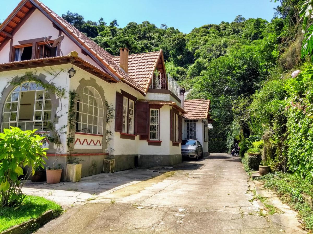 Pousada em Petrópolis em meio à natureza