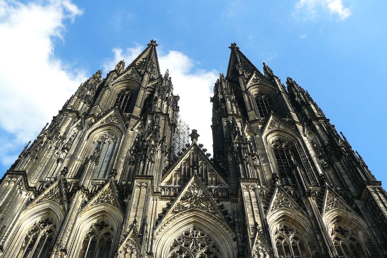 Fachada superior da Catedral de Colônia