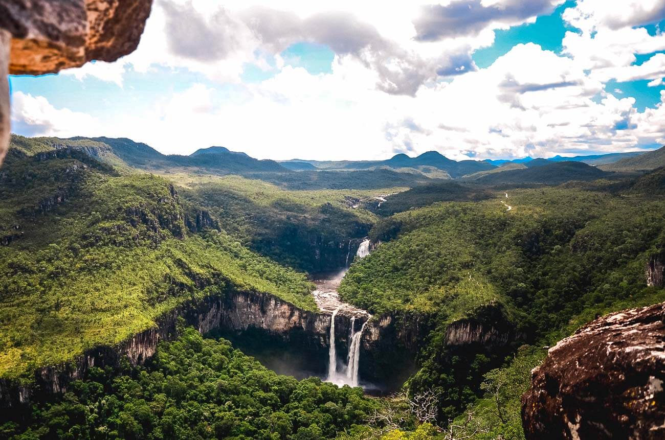 Vista panorâmica da Cachoeira dos Saltos a partir do Mirante da Janela