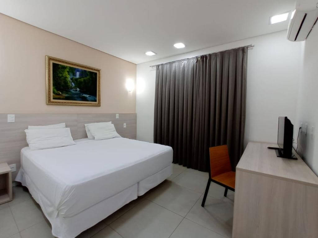 Quarto de casal elegante em hotel em Sacramento