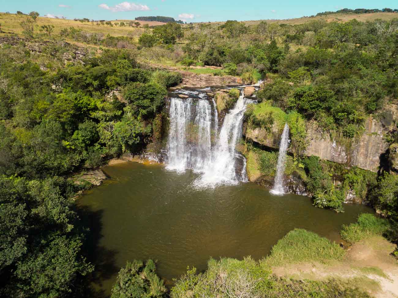 Vista de cima da Cachoeira da Fumaça em Carrancas