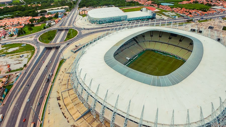 Vista de cima da Arena Castelão em Fortaleza