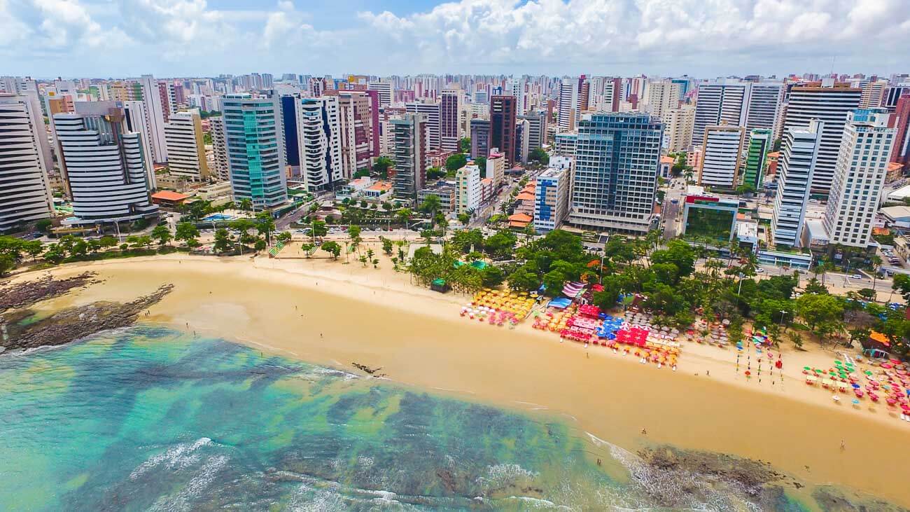 Vista panorâmica da Praia do Meireles e da Avenida Beira-Mar em Fortaleza