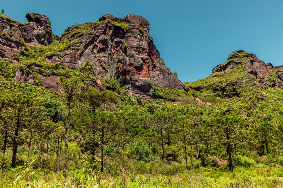 Formação rochosa conhecida como Pedra da Águia em Urubici