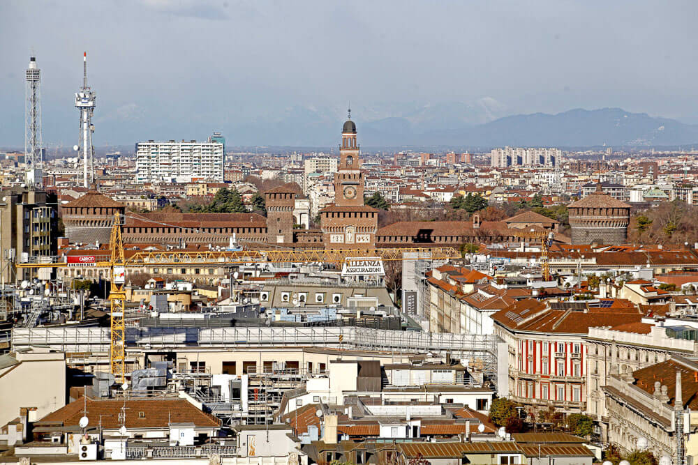 Visão panorâmica da região de Castello. No centro, o Castelo Sforzesco.