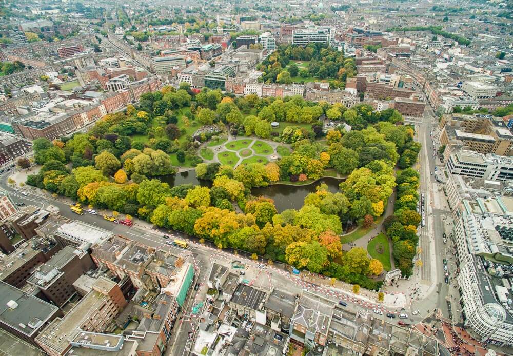 Vista aérea do St. Stephen’s Green Park, em Dublin.