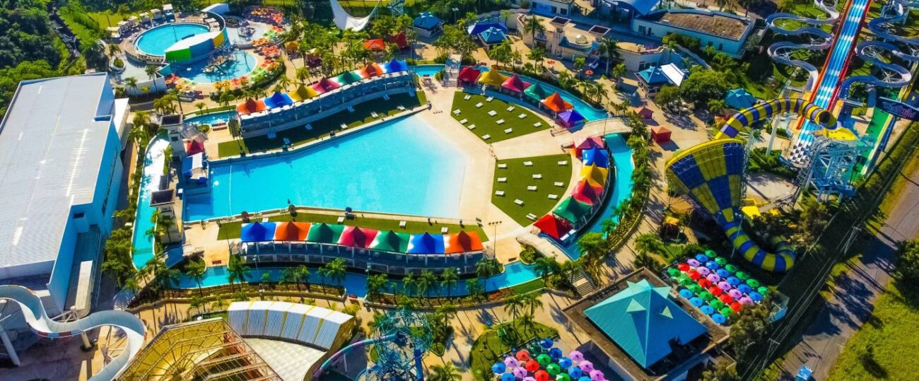 Visão de cima do parque Wet’n Wild.