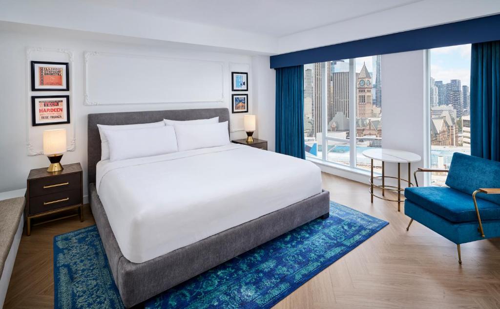 Pantages Hotel Toronto Centre