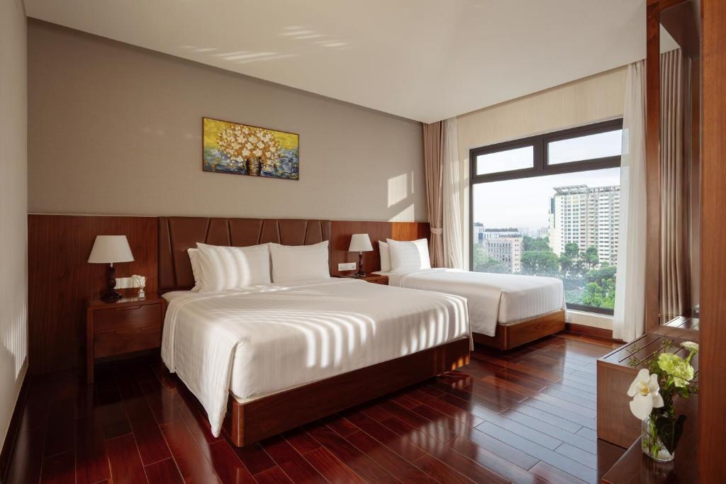 Orchids Saigon Hotel