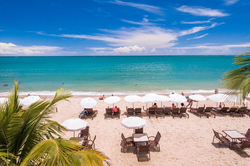 Praia em frente ao La Torre Resort All Inclusive em Porto Seguro.